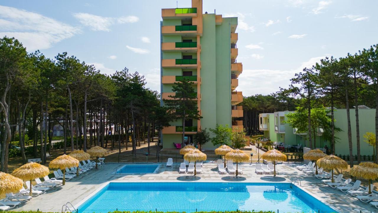Castello Apartment Bibione Exterior photo