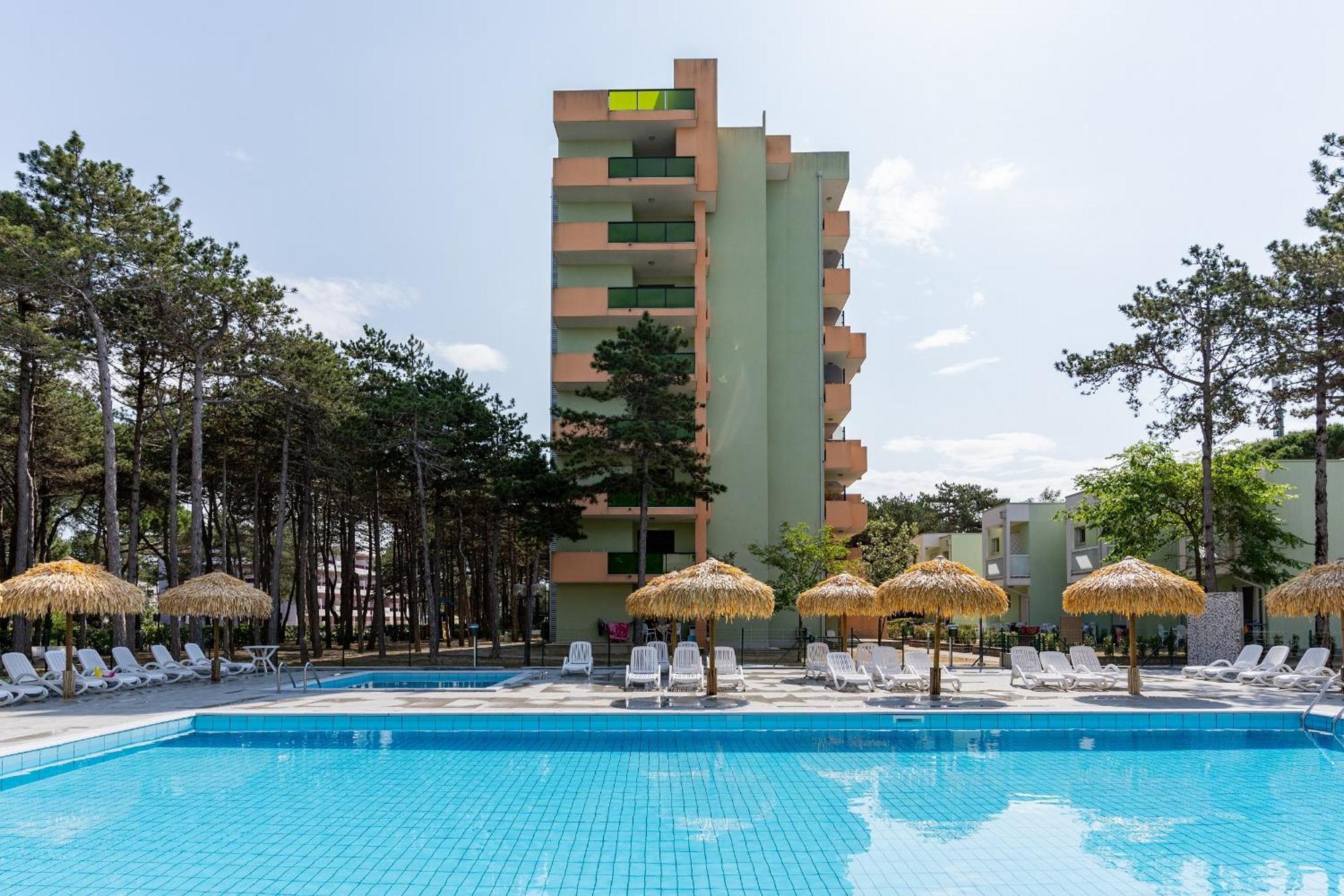 Castello Apartment Bibione Exterior photo