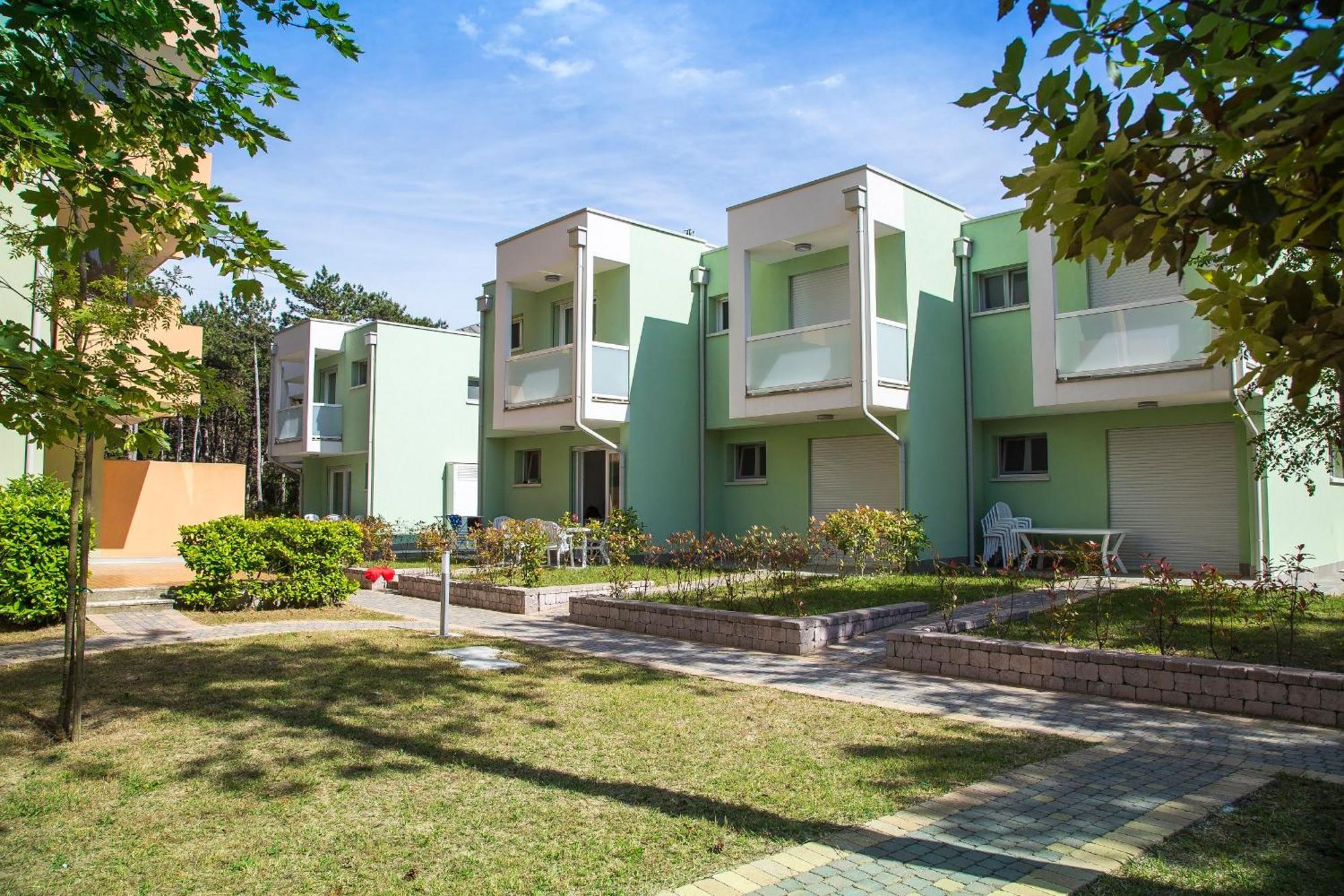 Castello Apartment Bibione Exterior photo